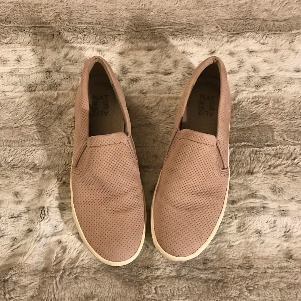 : : Naturalizer Fashion Comfort Leather Mesh Pattern Sneakers : - Picture 9 of 10